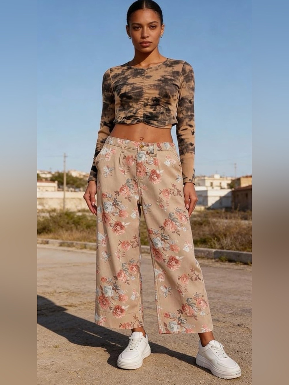 Loveimgs Khaki Floral Mid-Rise Cropped Wide Leg Baggy Jean Size Small NWT